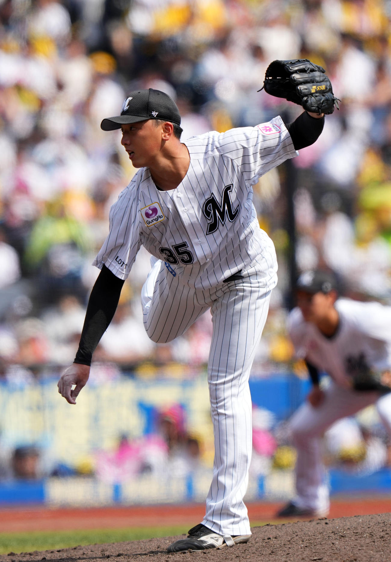 ロッテ対阪神　力投するロッテ先発の田中晴（撮影・横山健太）