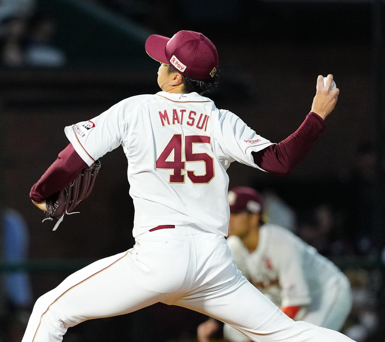 楽天対ヤクルト　力投する楽天先発の松井（撮影・江口和貴）