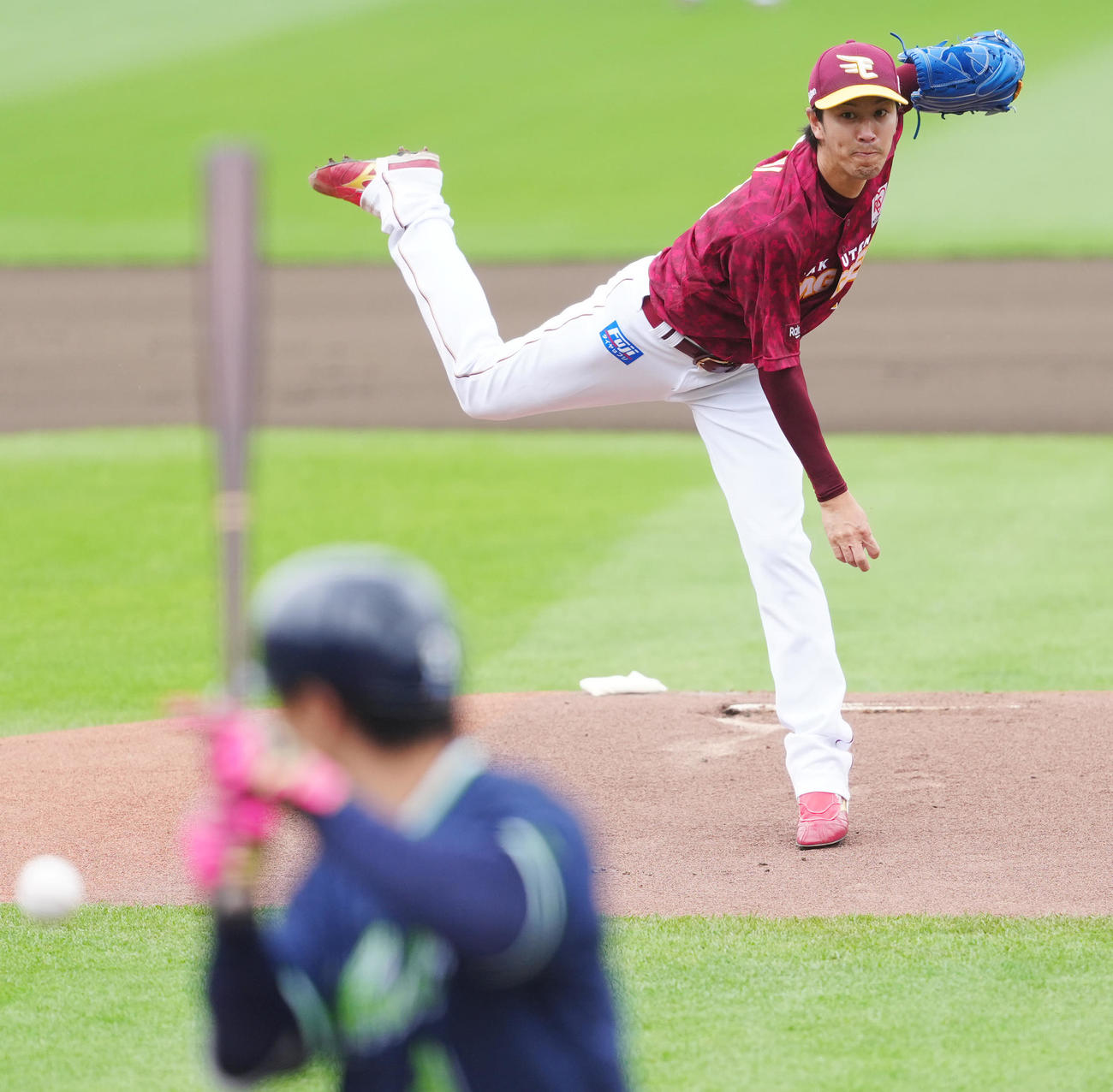楽天対ヤクルト　楽天先発の岸（撮影・江口和貴）