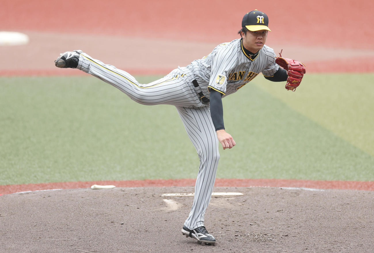 ロッテ対阪神　力投する阪神先発の才木（撮影・前田充）