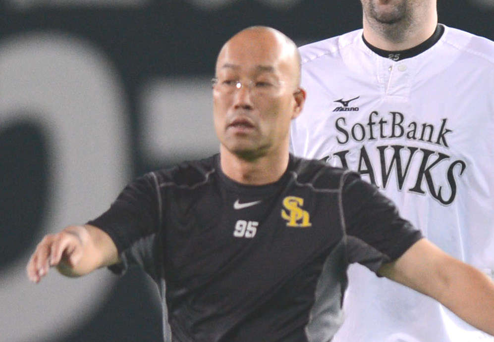 川村隆史コンディショニング担当（12年6月25日撮影）