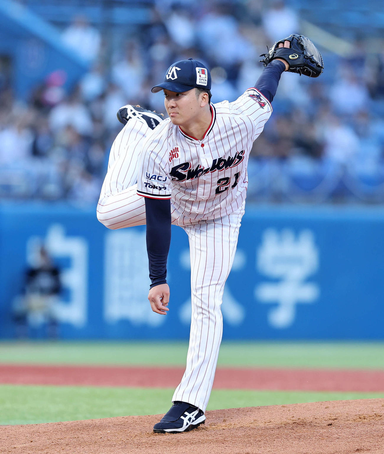 ヤクルト対西武　力投するヤクルト先発の吉村（撮影・鈴木正人）