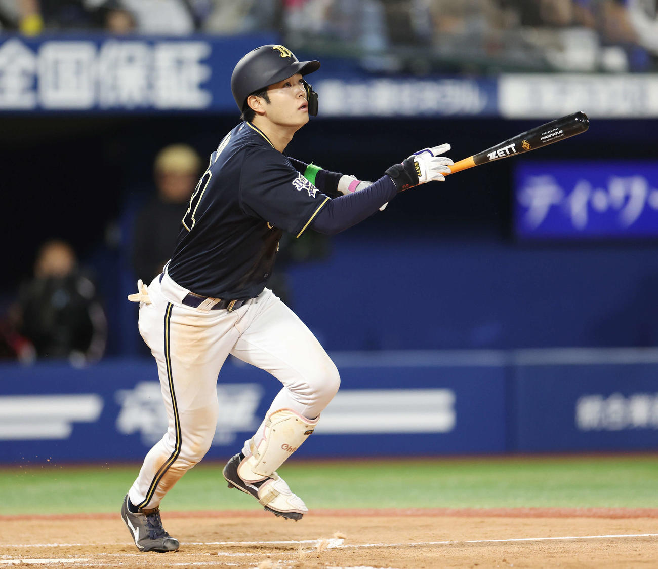 DeNA対オリックス　5回表オリックス2死一塁、右越え2点本塁打を放つ太田（撮影・宮地輝）