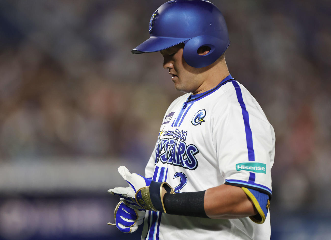 DeNA対オリックス　6回裏DeNA2死三塁、中飛に倒れた代打牧（撮影・宮地輝）