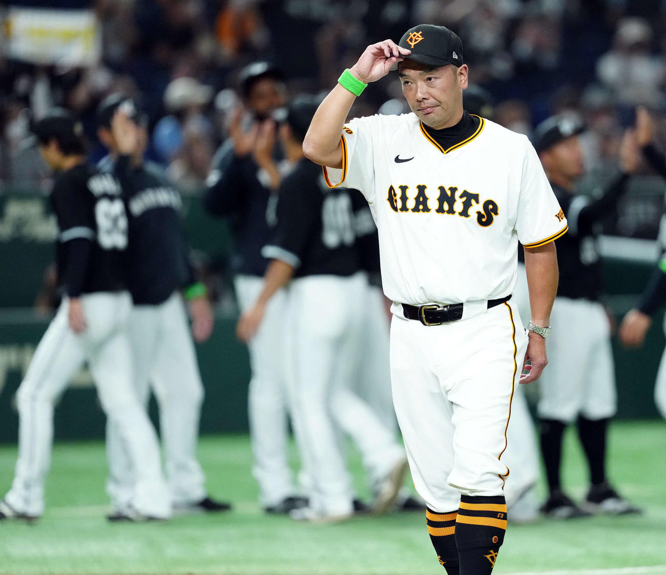 巨人対ロッテ　4－3でロッテに敗れた巨人阿部監督（撮影・たえ見朱実）