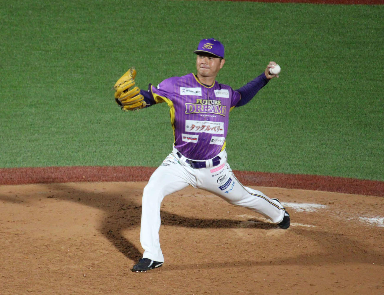 今秋ドラフト候補のBC神奈川・安里（撮影・金子真仁）