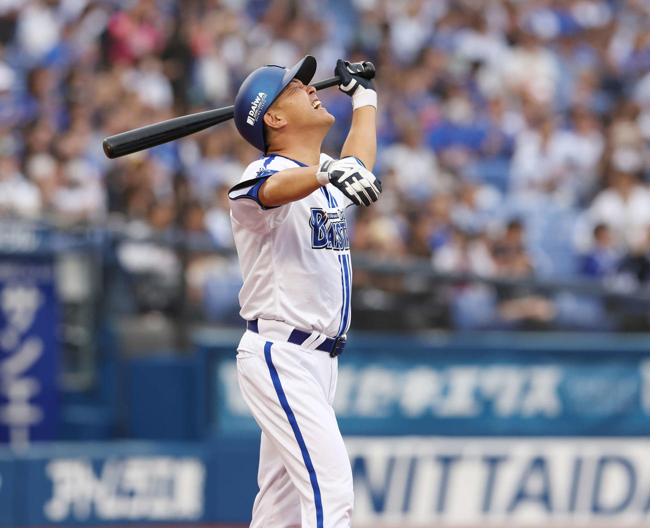 DeNA対オリックス　OB1打席対決で打席に立ち三直に倒れた谷繁氏（撮影・宮地輝）