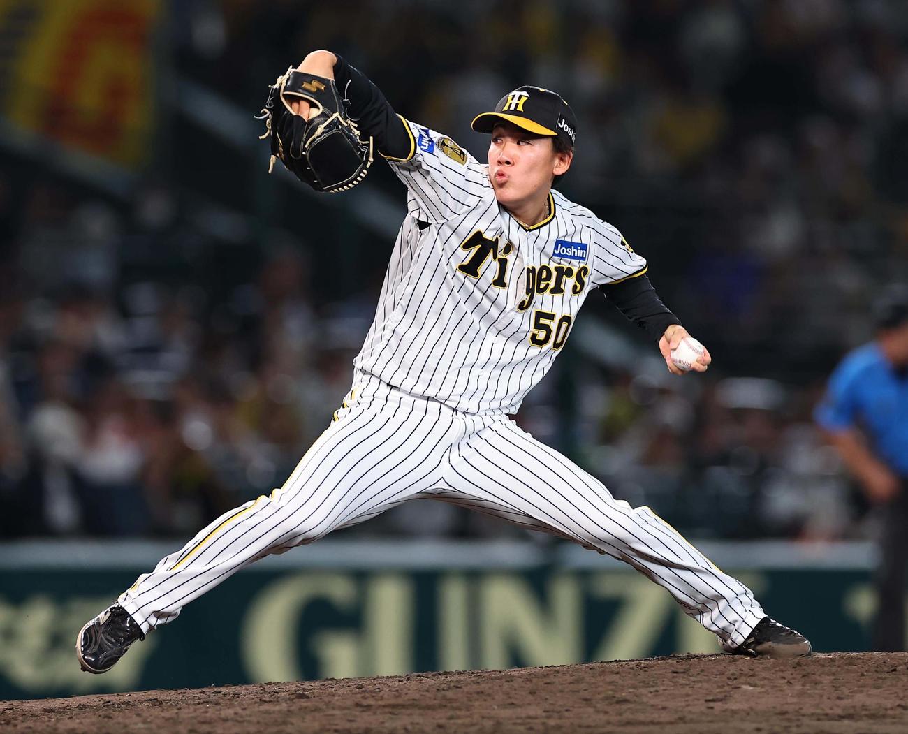 阪神対楽天　阪神2番手の富田（撮影・上田博志）
