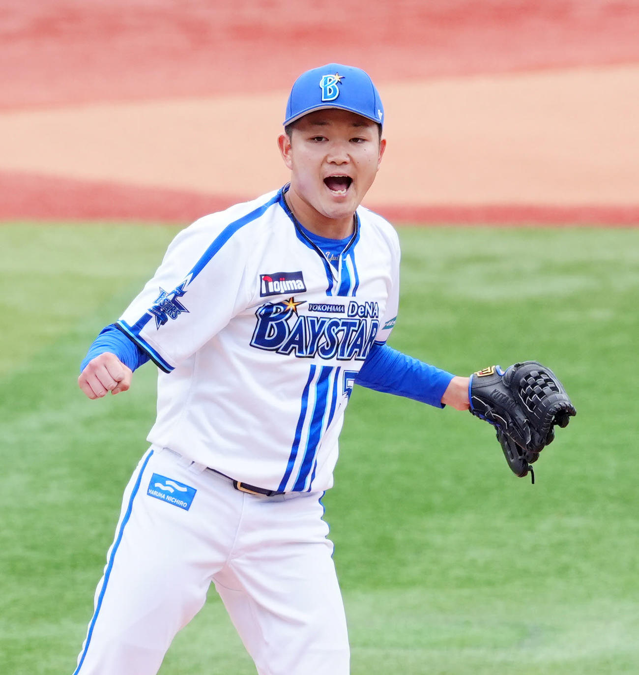 DeNA対ソフトバンク　1回表ソフトバンク無死、周東から見逃し三振を奪った石田裕（撮影・江口和貴）