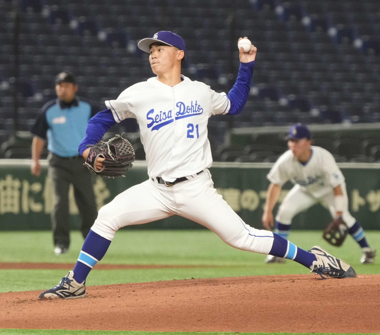 星槎道都大対仙台大　星槎道都大先発の佐藤（撮影・小沢裕）