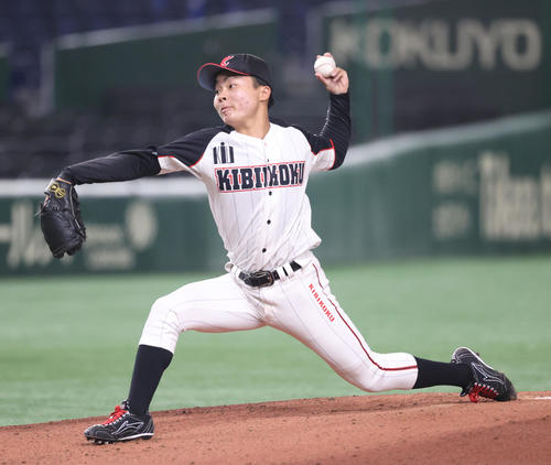 東日本国際大対吉備国際大　先発した吉備国際大・桑嶋（撮影・柴田隆二）