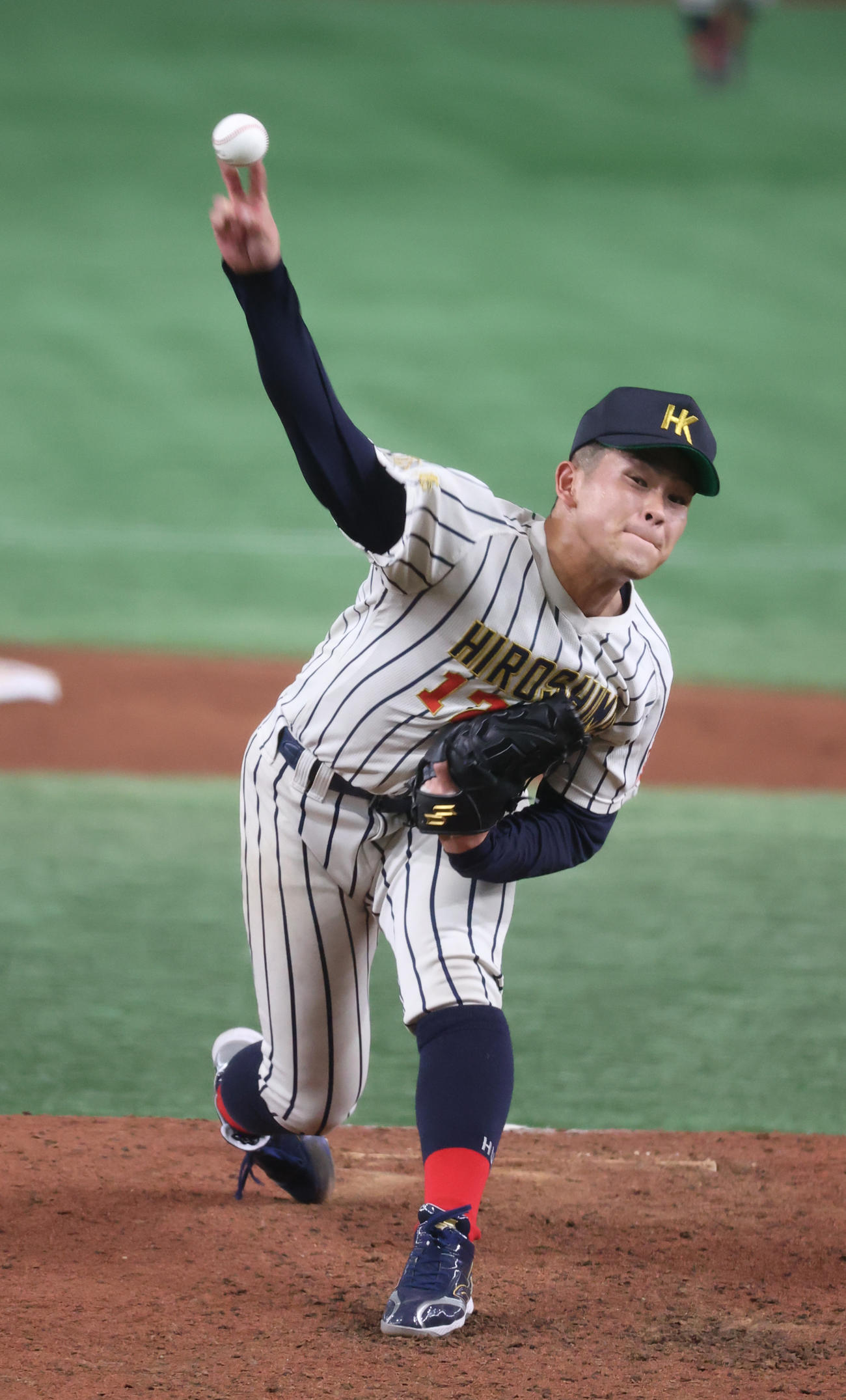 広島経大対和歌山大　好投する広島経大・安岡（撮影・柴田隆二）