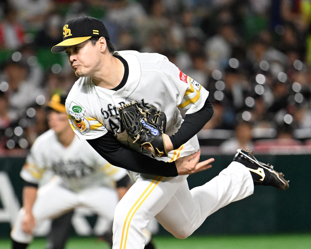 ソフトバンク対ヤクルト　ソフトバンク先発・有原（撮影・林敢治）