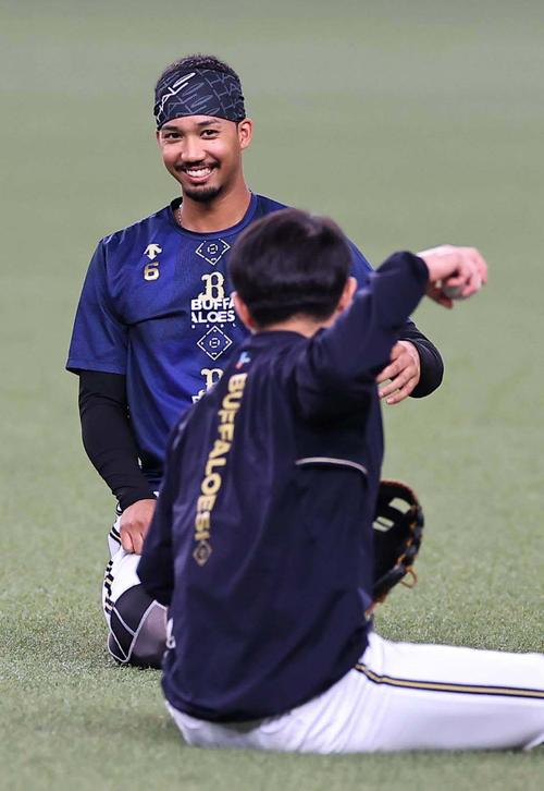 オリックス】宗佑磨、華麗な三塁守備を再三披露 横浜隼人の後輩には