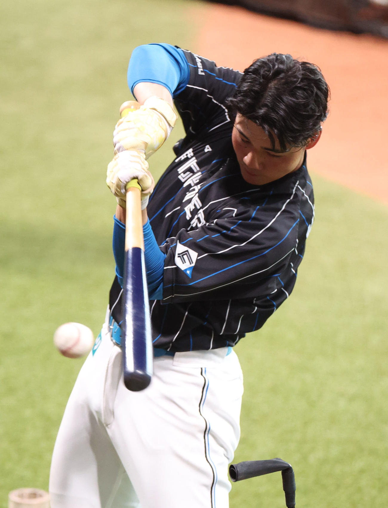 日本ハム対中日　試合前、打撃練習をする日本ハム清宮（撮影・佐藤翔太）