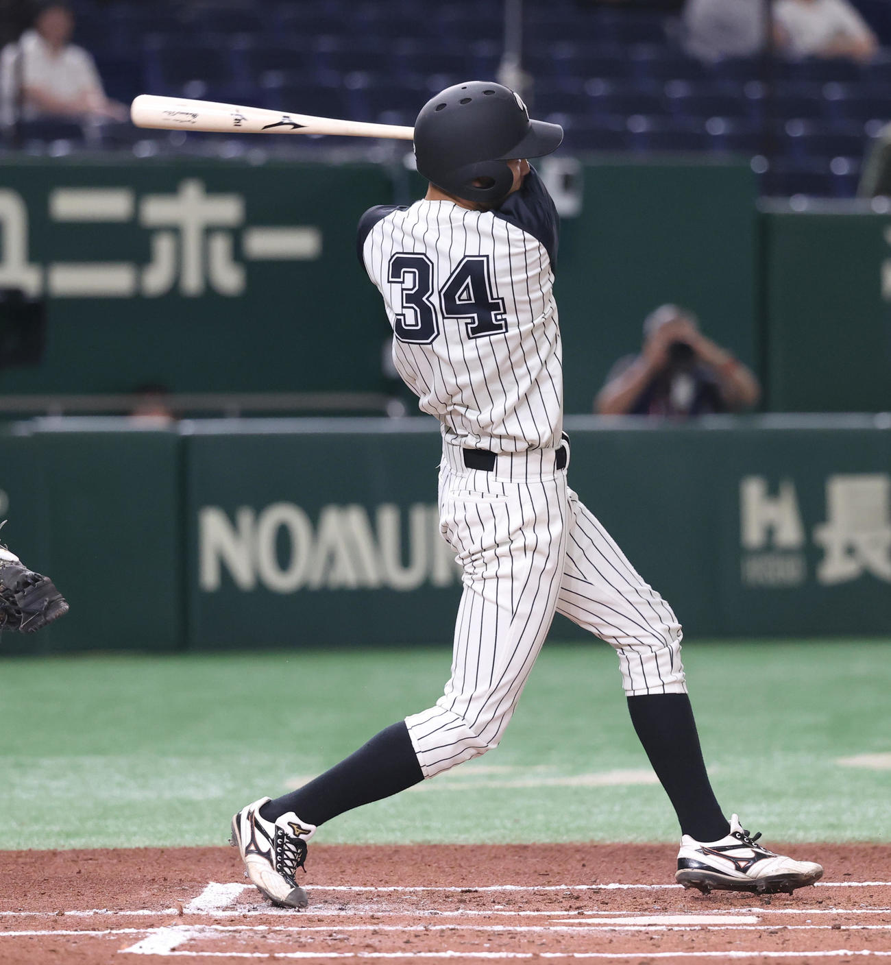 九産大対仙台大　2回表九産大無死満塁、日高は遊撃適時内野を放つ（撮影・柴田隆二）