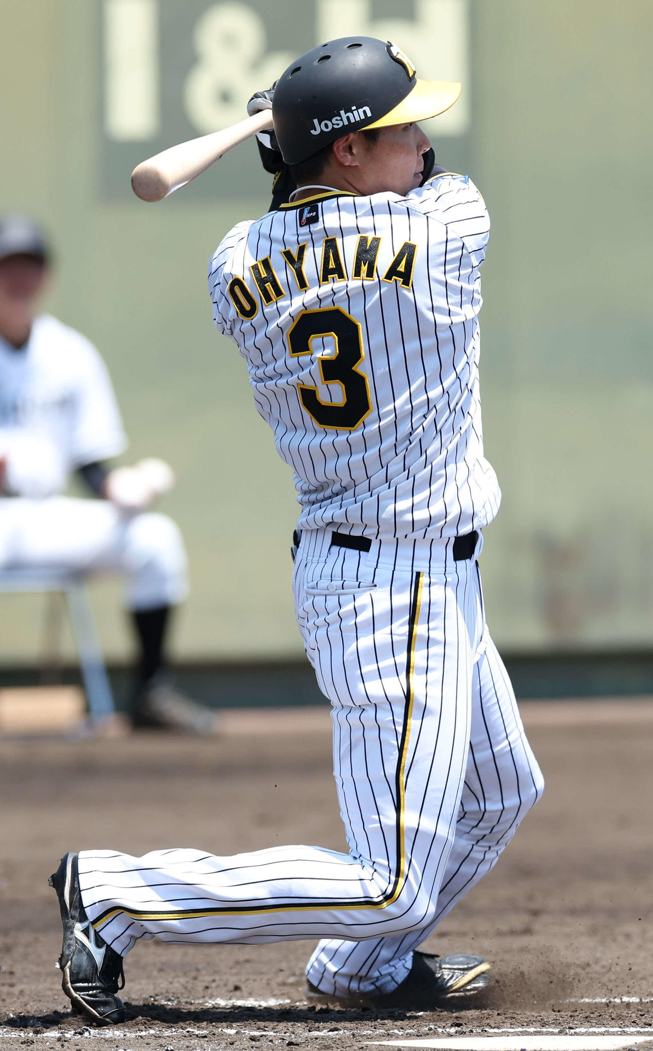 ウエスタン・リーグのオリックス戦で中前打を放つ阪神大山（撮影・前田充）