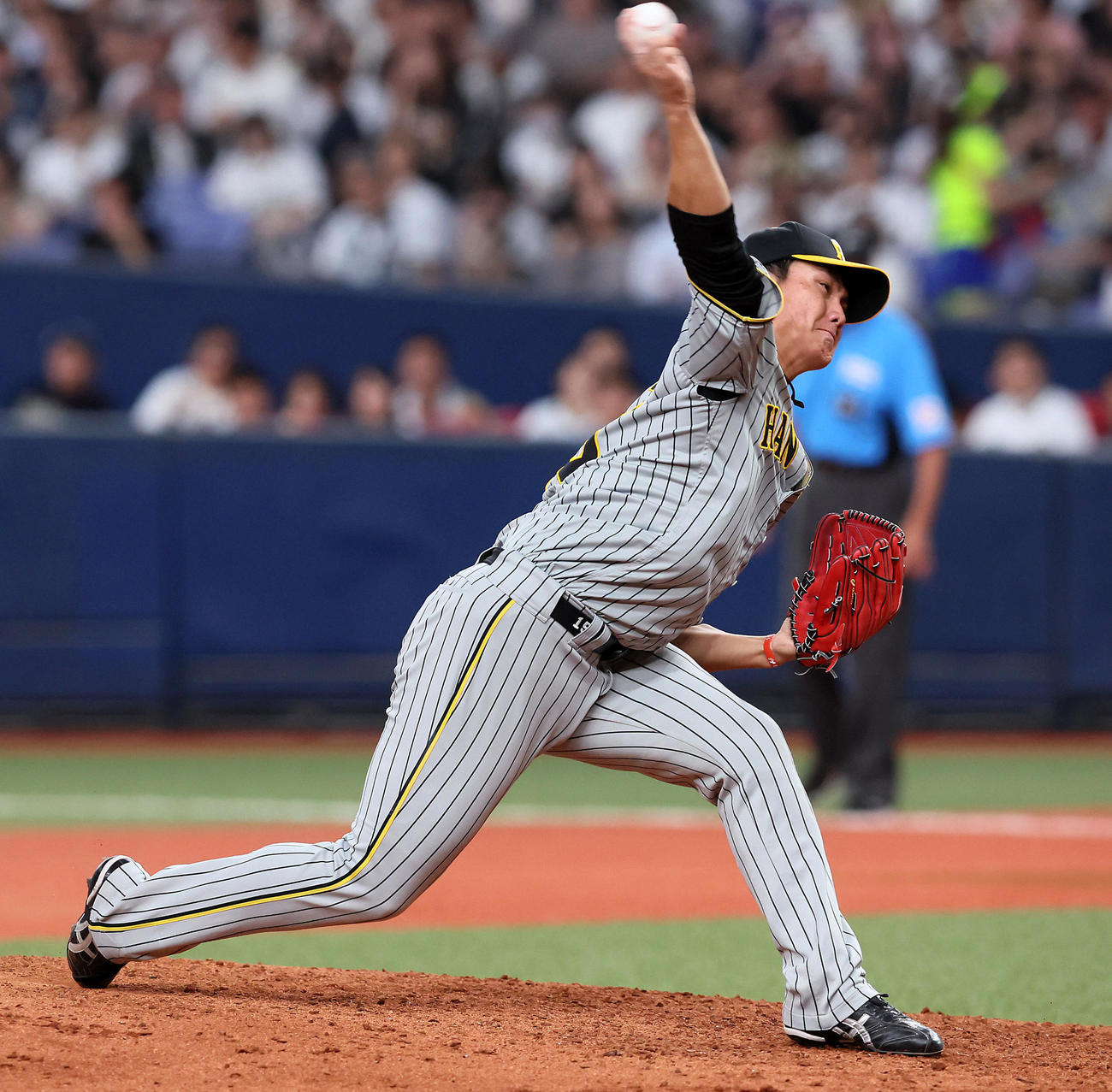 オリックス対阪神　7回裏、阪神2番手で登板する西純（撮影・加藤哉）