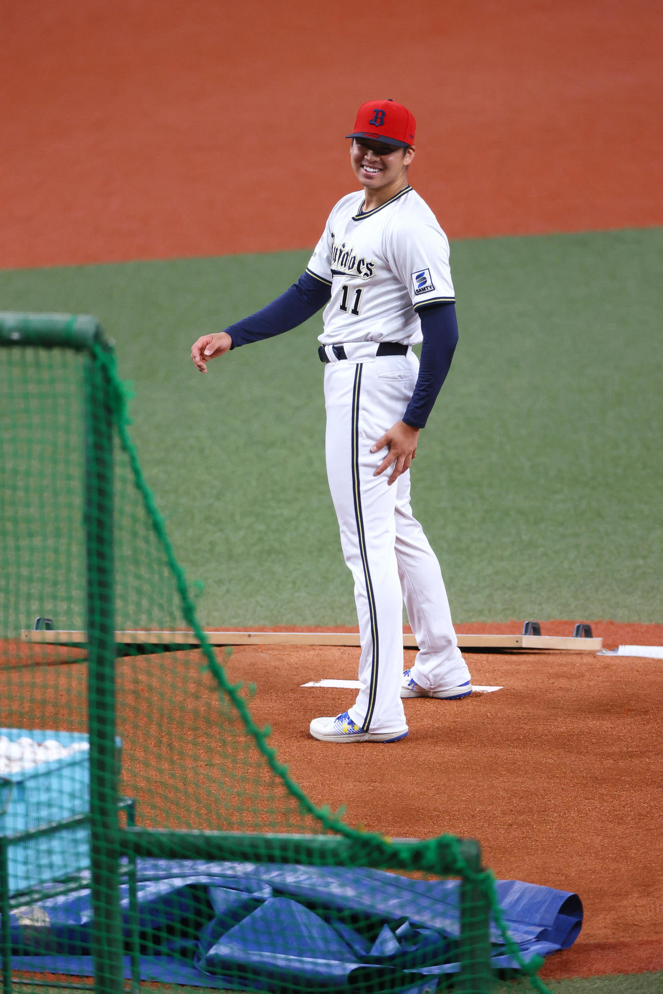 オリックス対ヤクルト　試合前の練習でマウンドを確かめるオリックス山下（撮影・上山淳一）