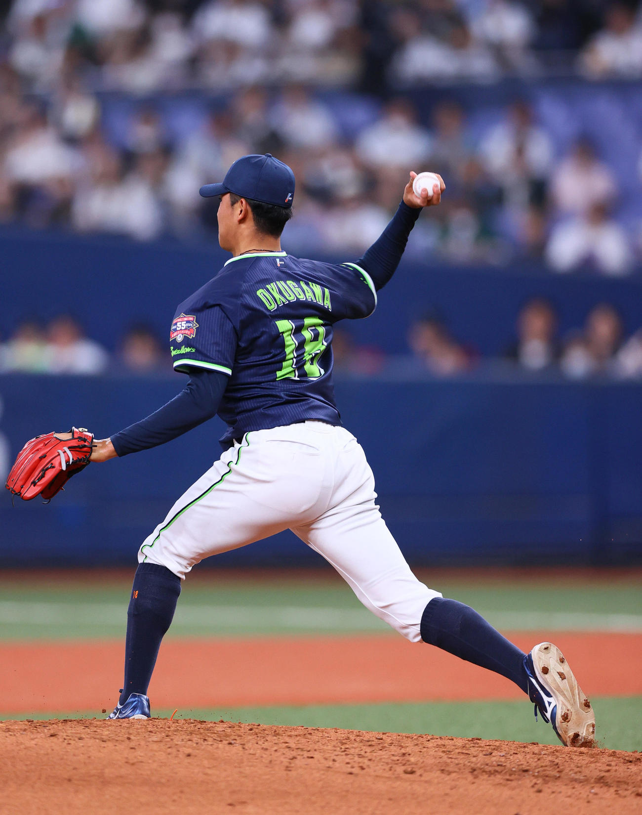 オリックス対ヤクルト　2回裏オリックス無死一塁、奥川は宗を投ゴロ併殺に仕留める（撮影・上山淳一）
