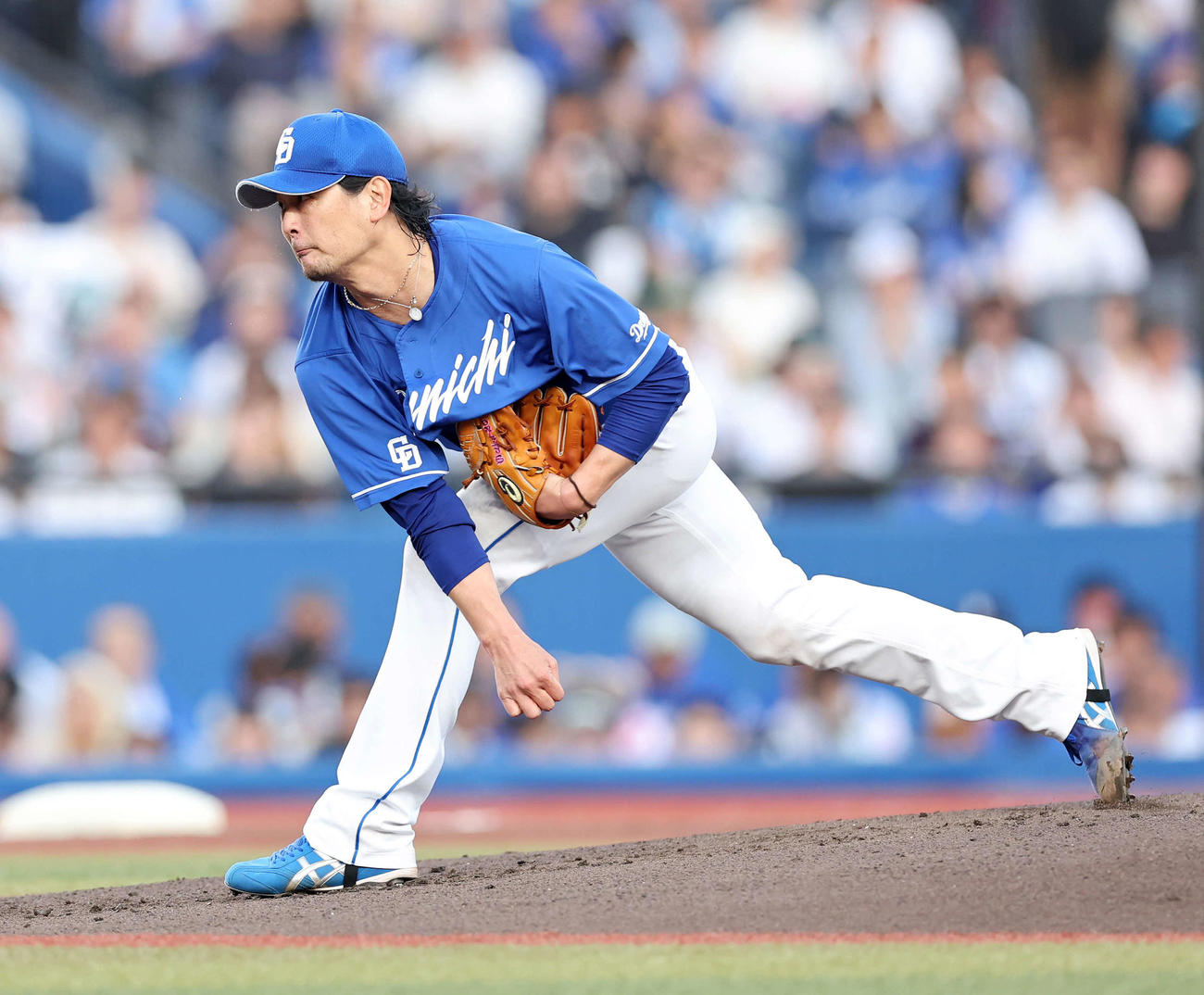 ロッテ対中日　力投する中日先発の涌井（撮影・鈴木正人）