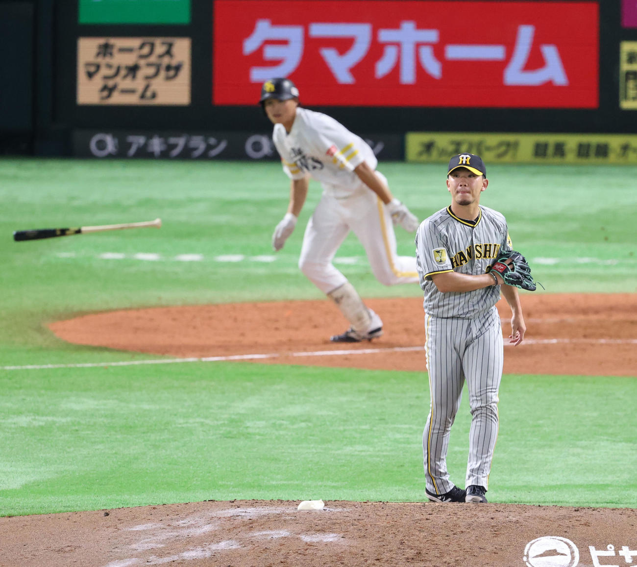 ソフトバンク対阪神　5回裏ソフトバンク2死、笹川に中前安打を浴びた伊藤将（撮影・梅根麻紀）