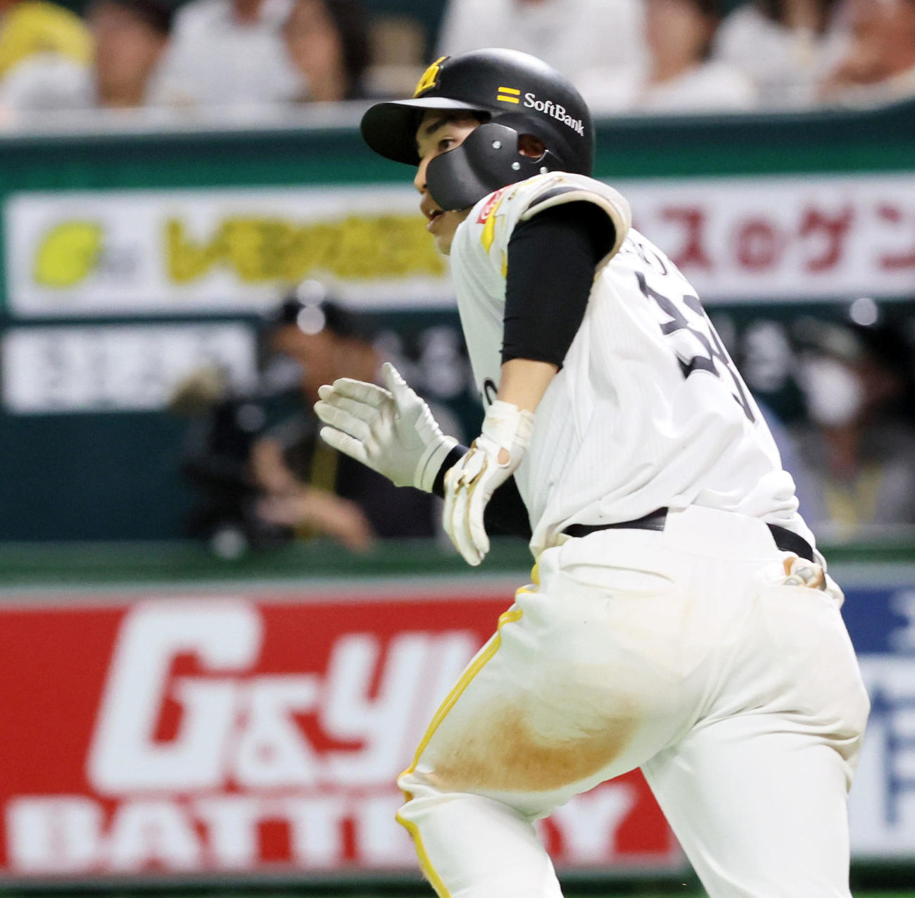 ソフトバンク対阪神　5回裏ソフトバンク2死二塁、広瀬は左越え2点本塁打を放つ（撮影・加藤哉）