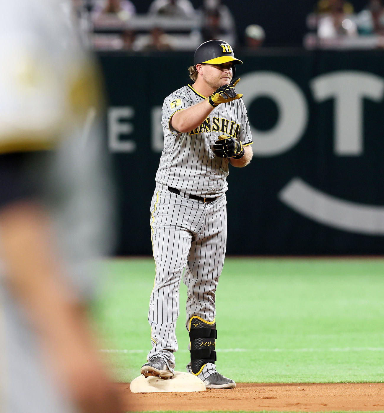 ソフトバンク対阪神　1回表阪神2死、ノイジーは左二塁打を放つ（撮影・加藤哉）