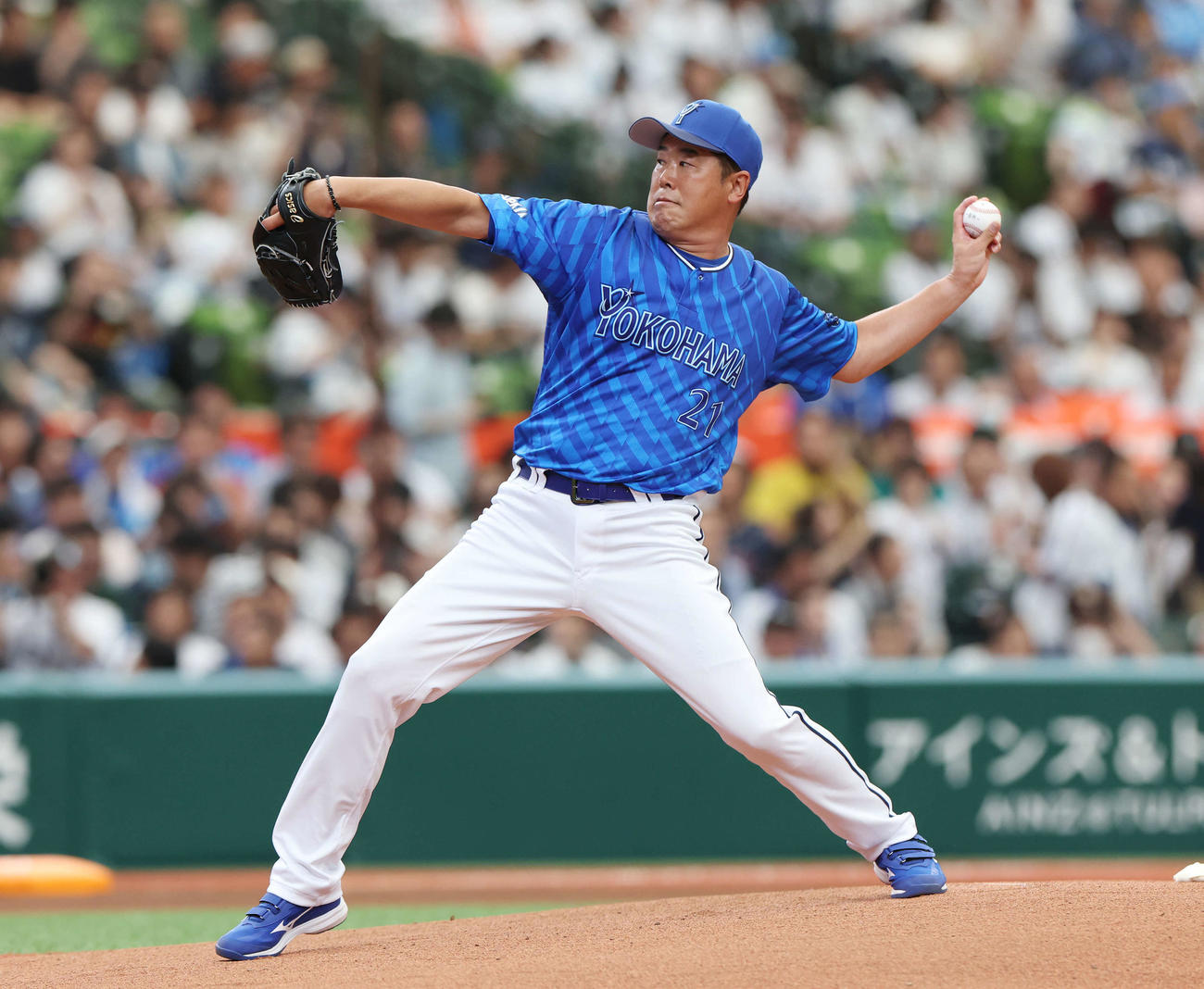 西武対DeNA OB1打席対決で投手を務めた野村氏（撮影・宮地輝）