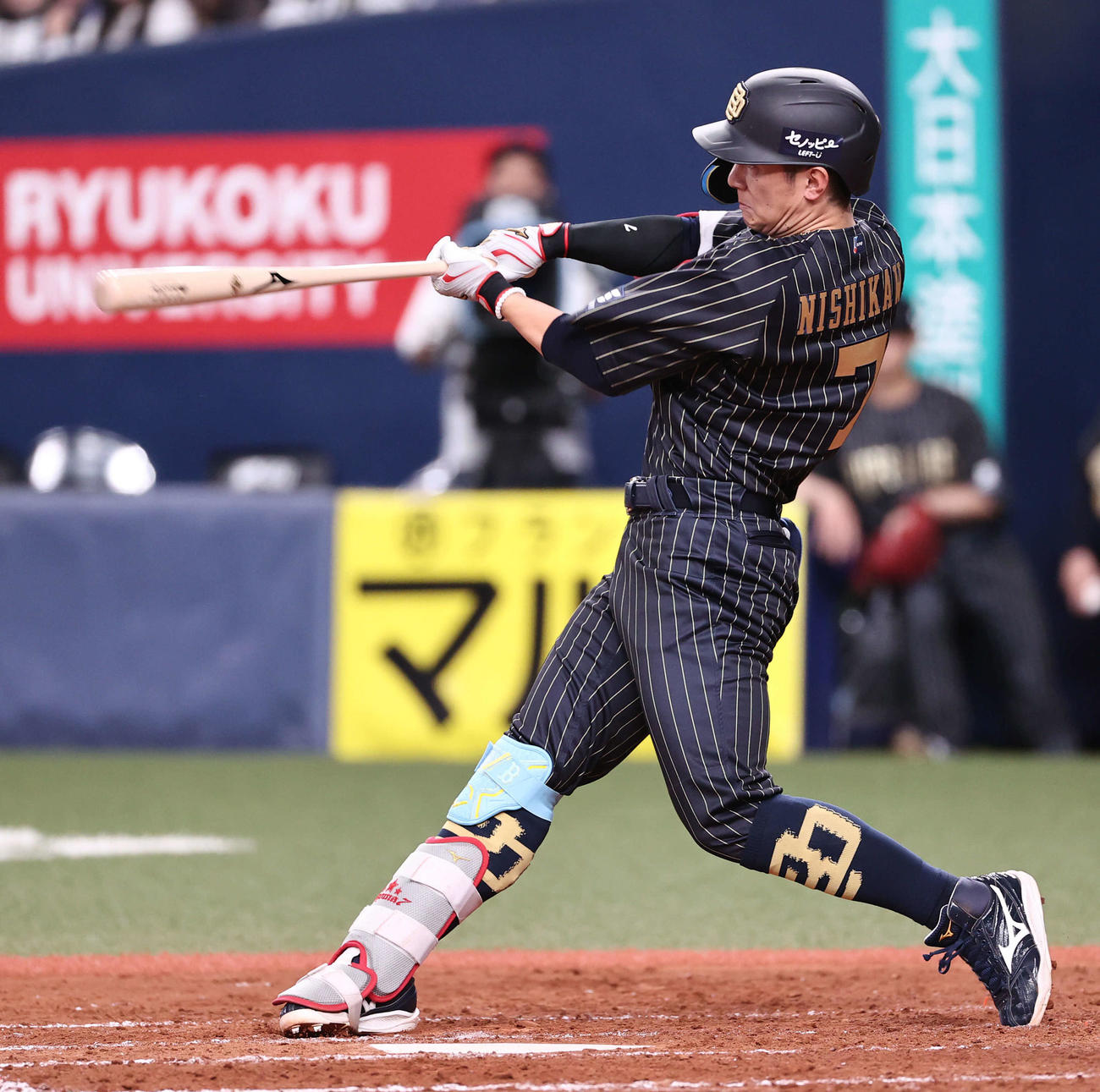 オリックス対ヤクルト　3回裏オリックス1死一、三塁、西川は右越えに3点本塁打を放つ（撮影・西尾就之）