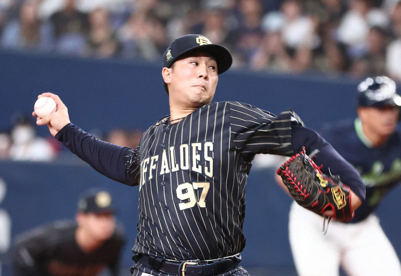 オリックス対ヤクルト　オリックス2番手の古田島（撮影・西尾就之）