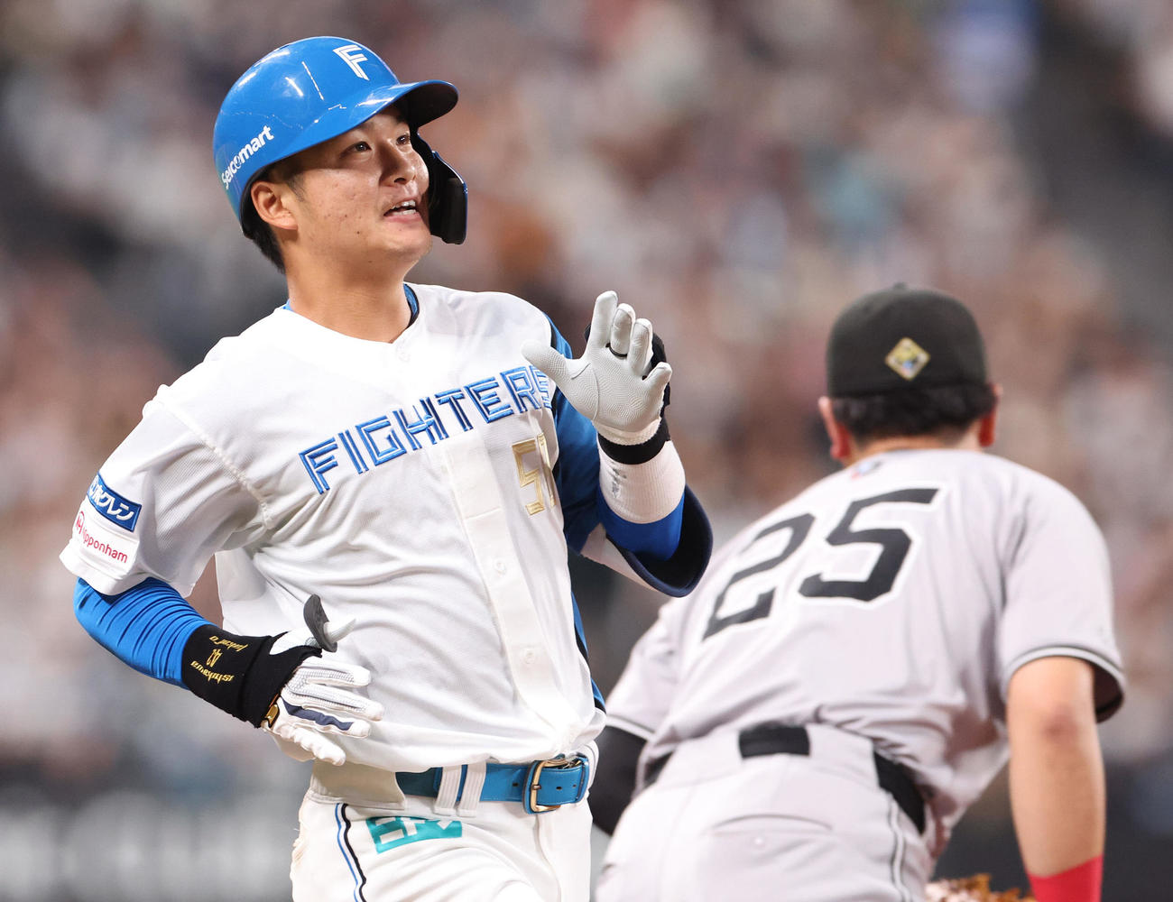 日本ハム対巨人　5回裏日本ハム2死二塁、奈良間は二ゴロに終わる（撮影・佐藤翔太）