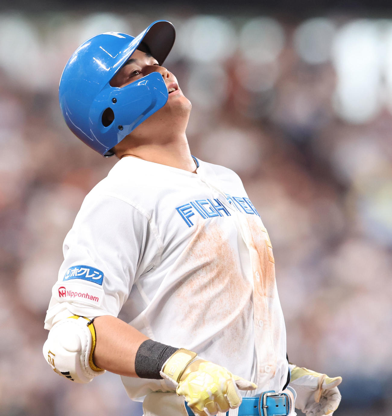 日本ハム対巨人　1回裏日本ハム1死一、二塁、清宮は併殺打に終わる（撮影・佐藤翔太）
