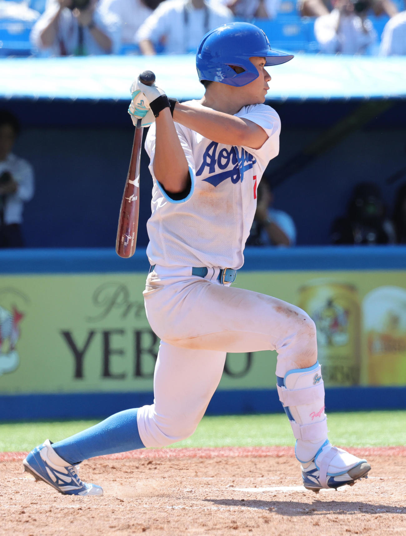 青学大対早大　5回表青学大2死三塁、中前適時打を放つ藤原（撮影・野上伸悟）