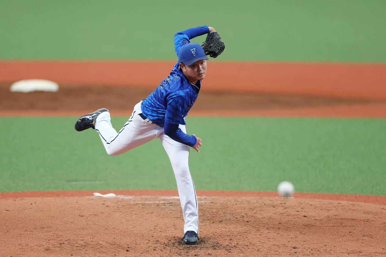 西武対DeNA DeNA先発の石田裕（撮影・宮地輝）