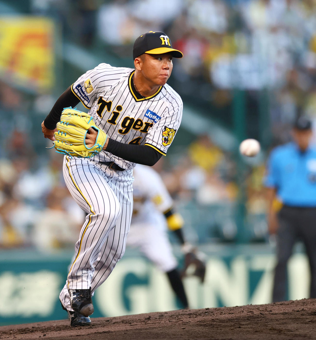 阪神対日本ハム　3回表日本ハム無死、村上は上川畑を二ゴロに仕留める（撮影・上山淳一）