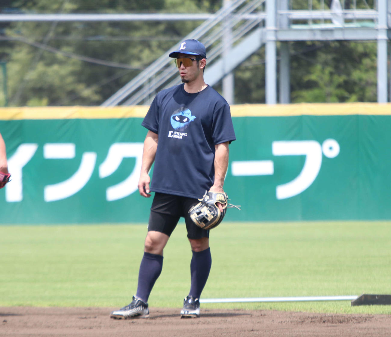 2軍練習に参加した西武外崎（撮影・山崎純一）