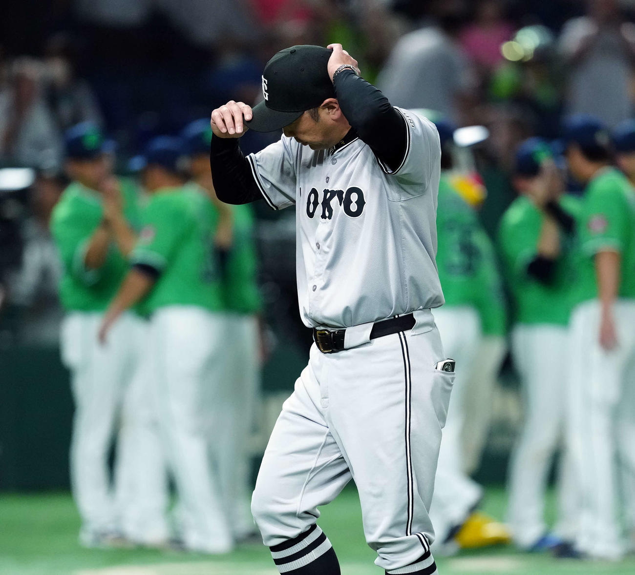 巨人対ヤクルト　ヤクルトに4－2で敗れた巨人阿部監督（撮影・たえ見朱実）