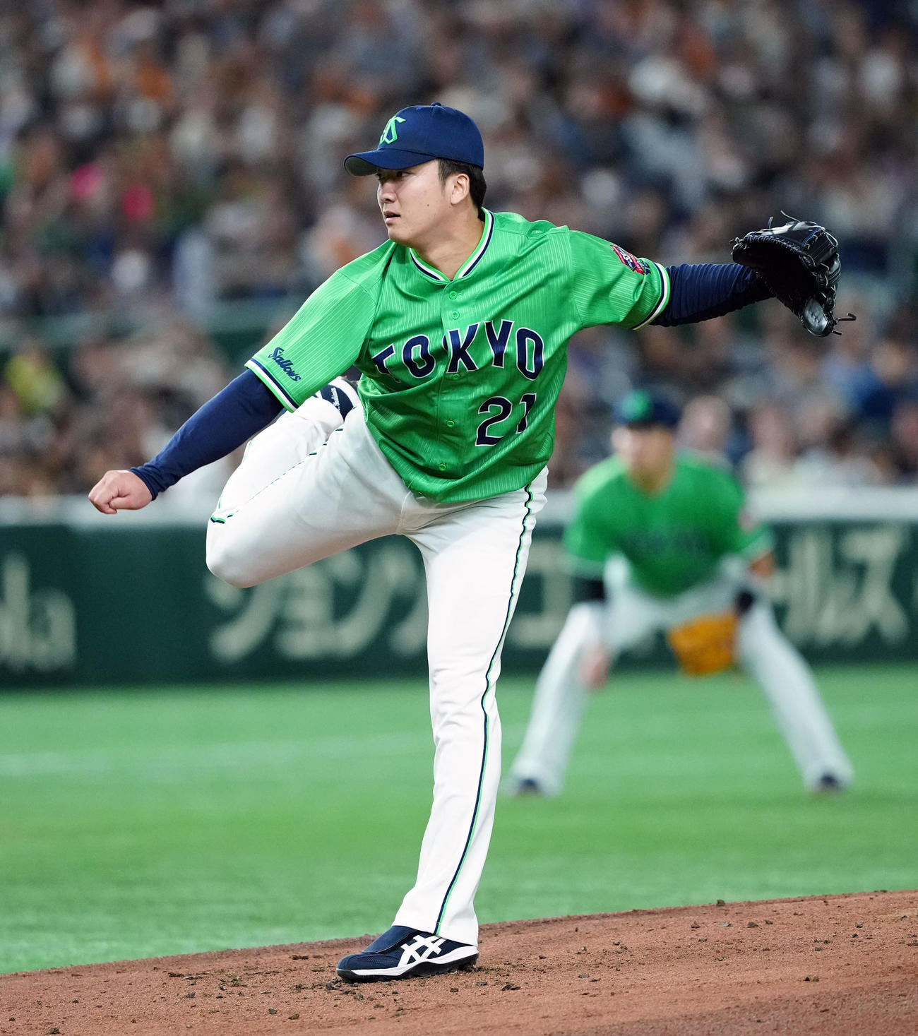 巨人対ヤクルト　力投するヤクルト先発の吉村（撮影・たえ見朱実）