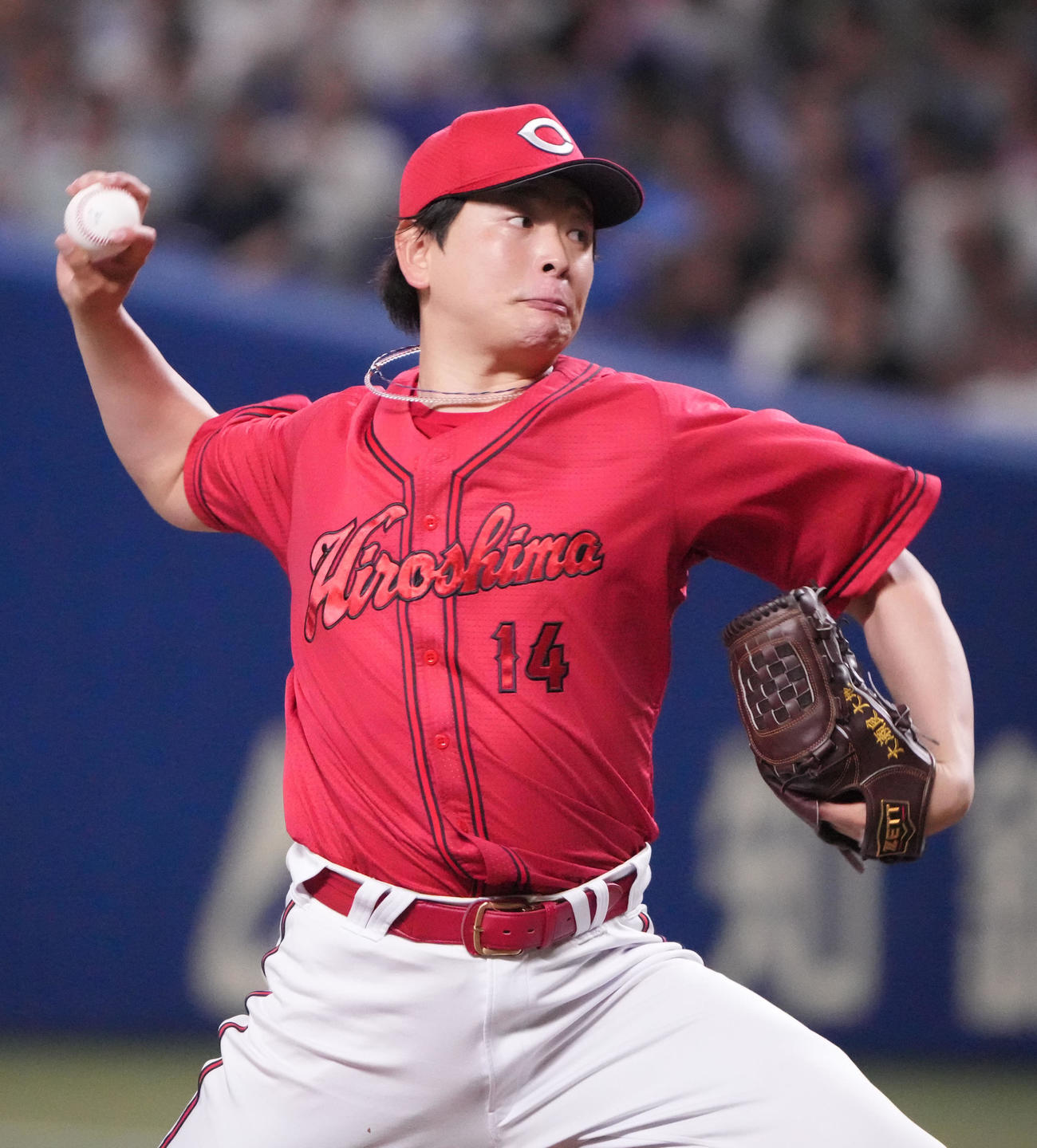 中日対広島　1回裏、登板する広島先発の大瀬良（撮影・森本幸一）