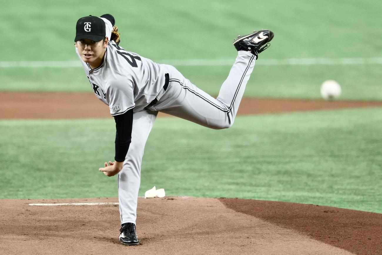 巨人対ヤクルト　先発登板する巨人又木（撮影・河田真司）