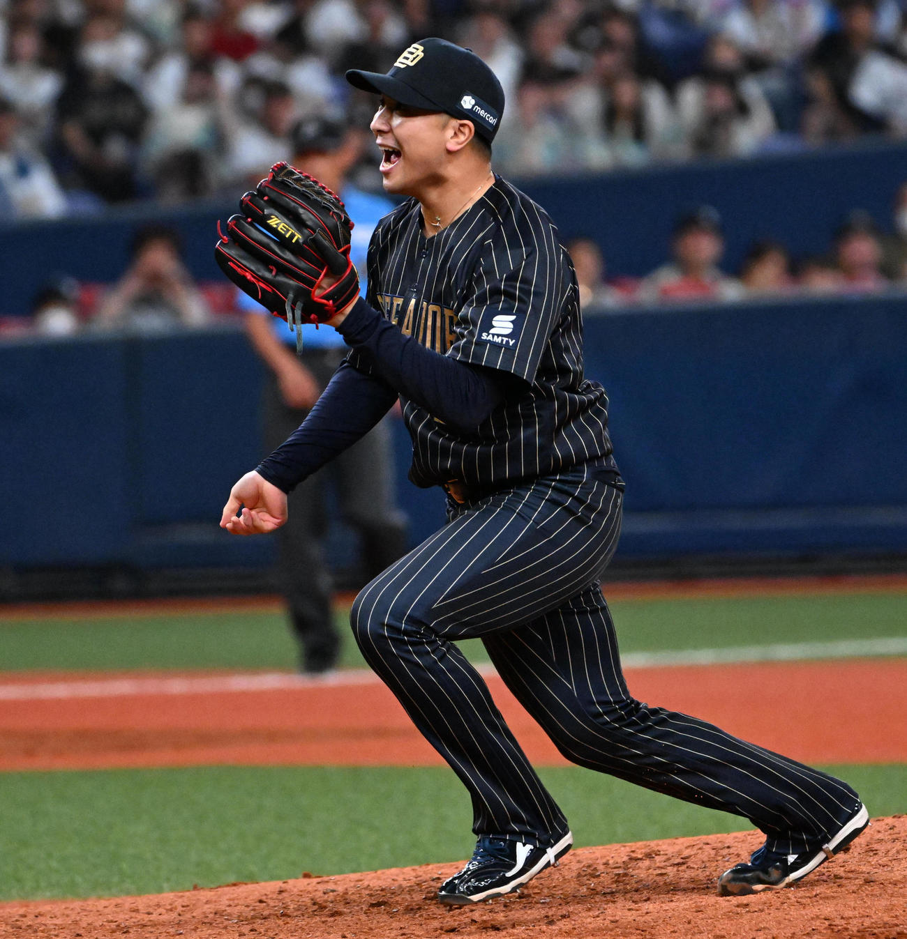オリックス対西武　オリックス3番手の古田島（撮影・石井愛子）