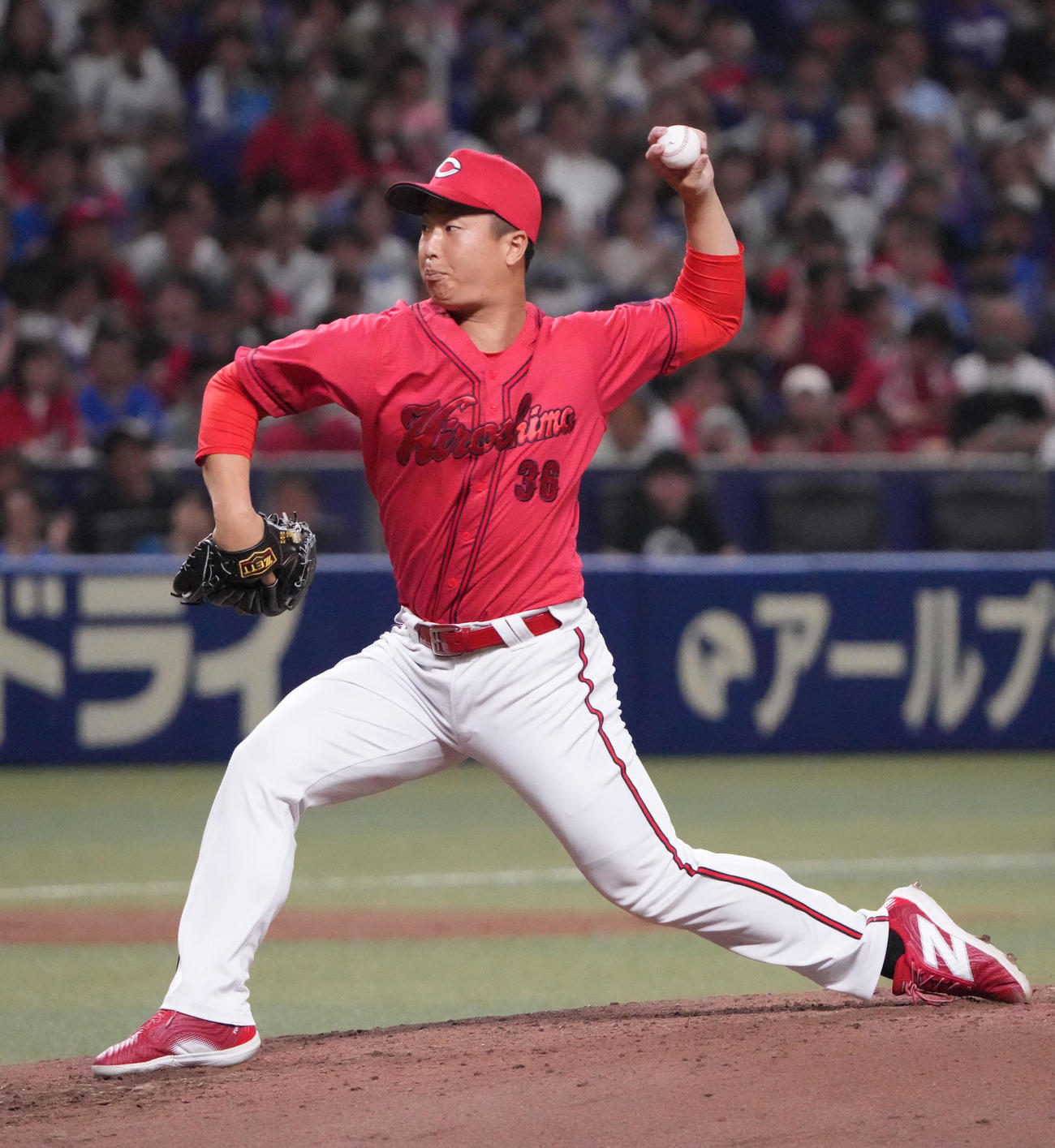 中日対広島　7回裏、広島2番手で登板する塹江（撮影・森本幸一）