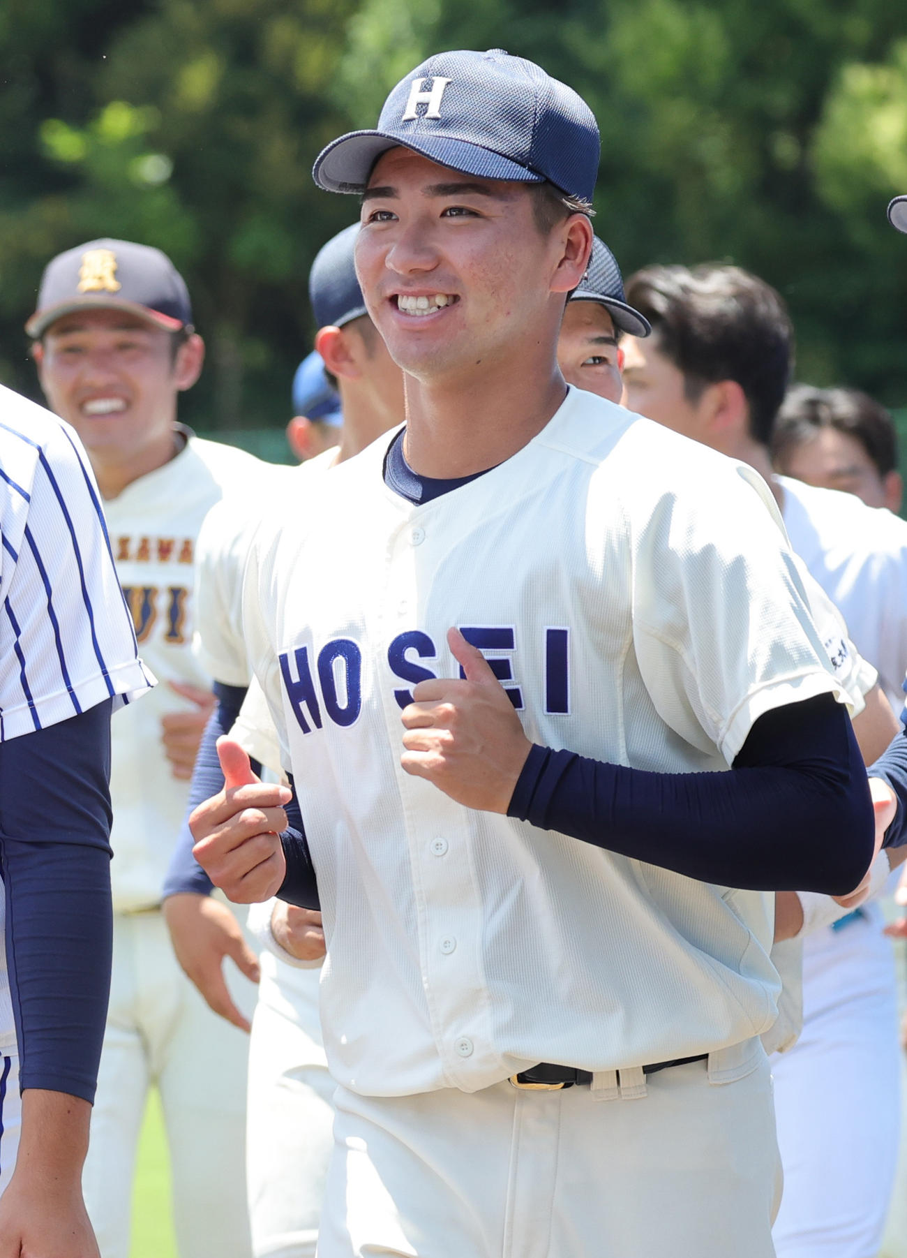 練習を終え引き揚げる法大・篠木（撮影・野上伸悟）