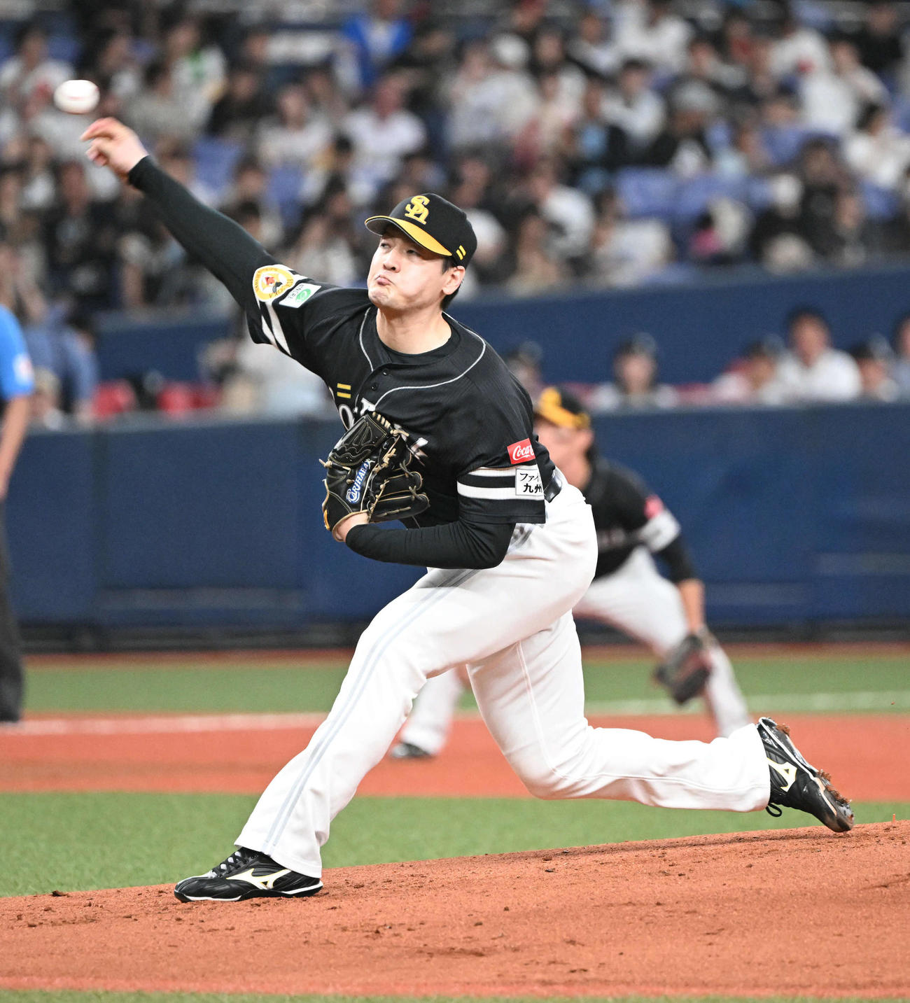 オリックス対ソフトバンク　先発するソフトバンク有原（撮影・和賀正仁）