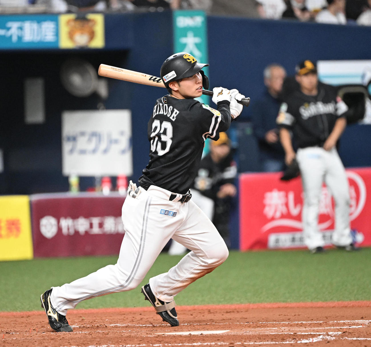 オリックス対ソフトバンク　5回表ソフトバンク2死、右前打を放つ広瀬（撮影・和賀正仁）