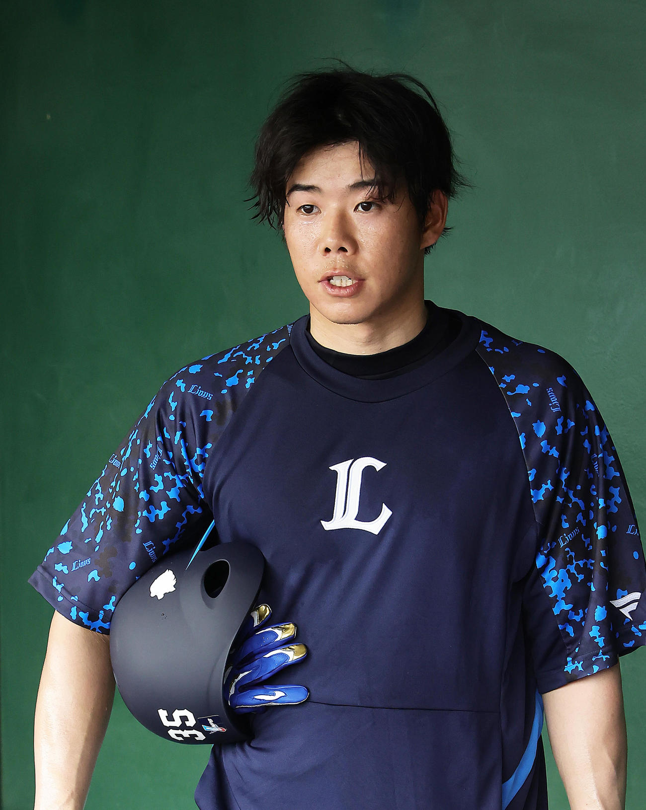 試合前の練習を行う西武松原（撮影・足立雅史）