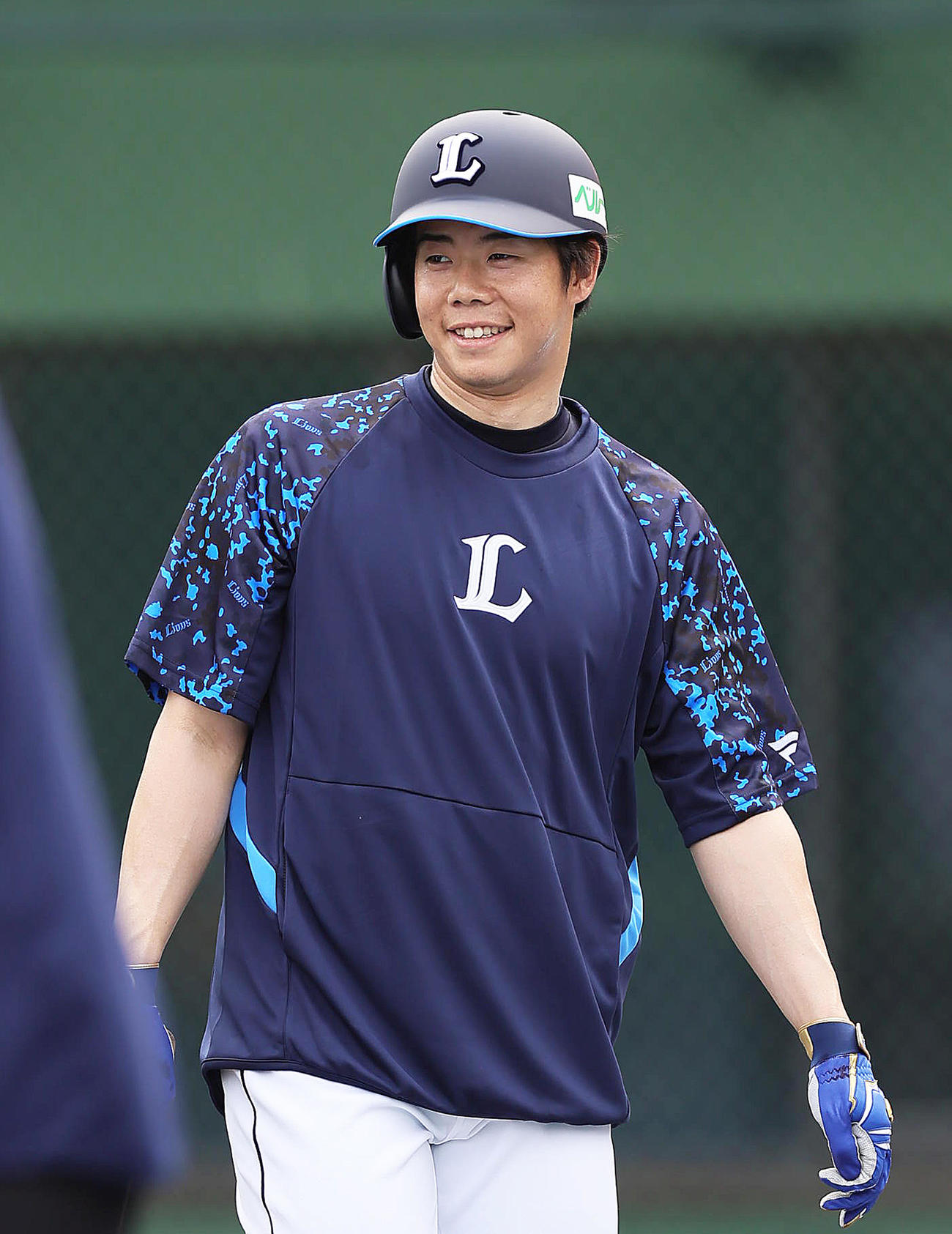試合前の練習を行う西武松原（撮影・足立雅史）