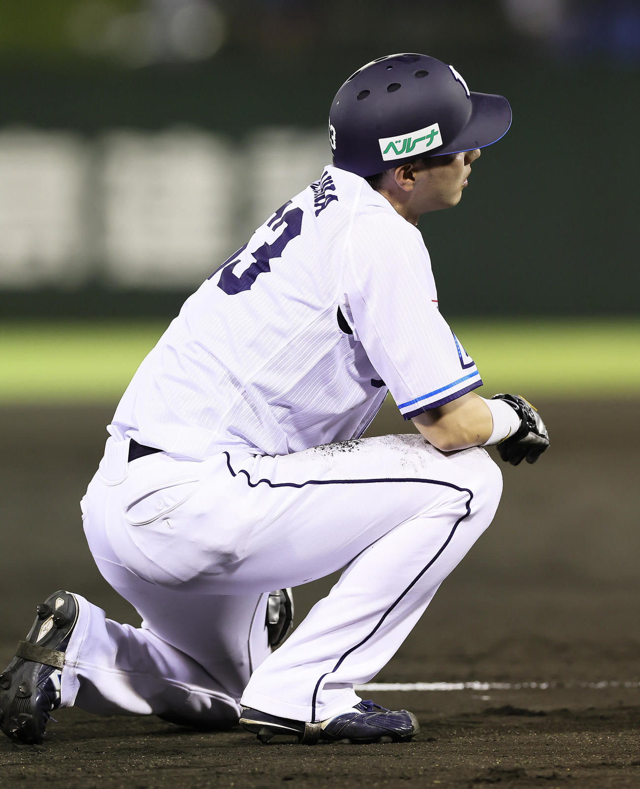 西武対日本ハム　10回裏西武2死一、二塁、滝澤の左前打で本塁を狙った二塁走者長谷川は帰塁できず三塁アウトとなる（撮影・足立雅史）