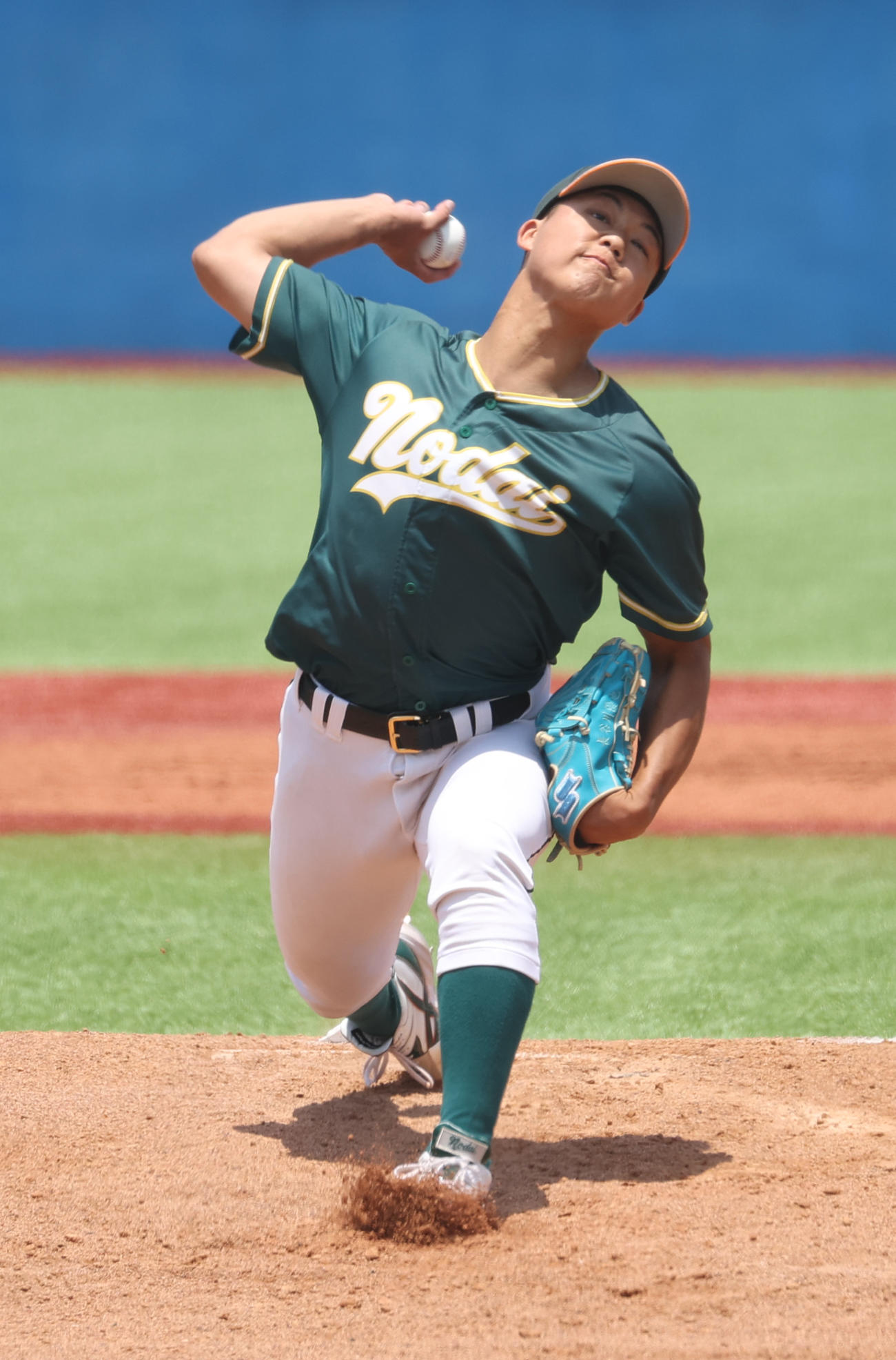東農大対駒大　先発した東農大・長谷川（撮影・柴田隆二）